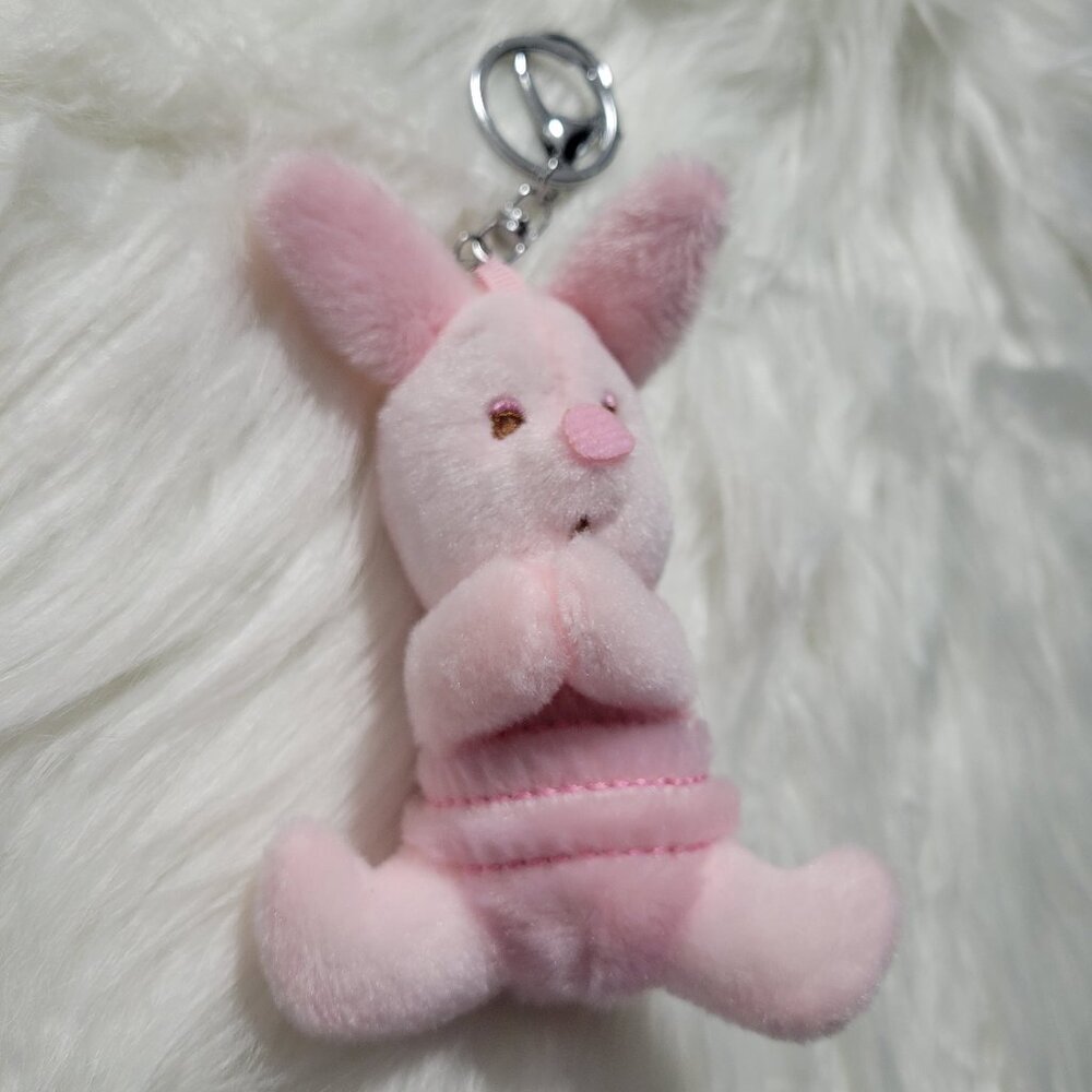 Winnie The Pooh Piglet Plush Keychain View 4